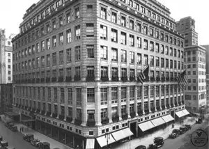History of Visual Merchandising -Saks Fifth Avenue Example