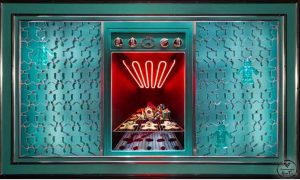 shadowbox window display example - Tiffany & Co. window display