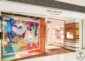 Open back window display example - Sauvereign window display